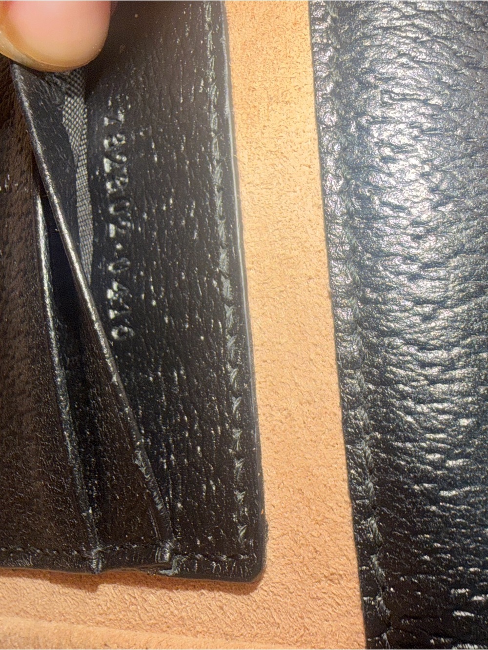 Gucci Black Leather Crossbody with Gold Horsebit Detail - Picture 7 of 7